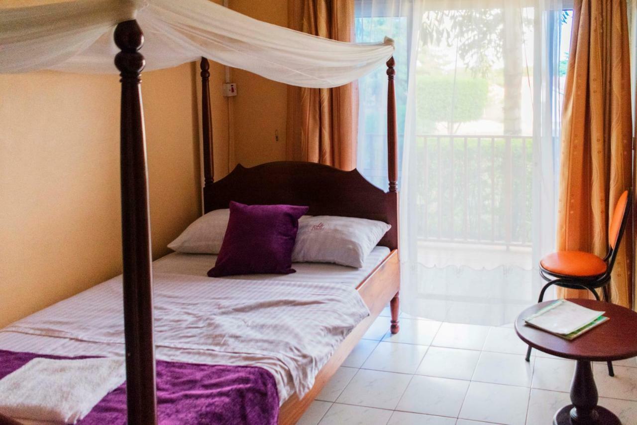 Rwenzori International Hotel كاسيزي المظهر الخارجي الصورة