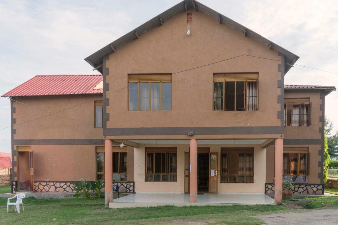 Rwenzori International Hotel كاسيزي المظهر الخارجي الصورة