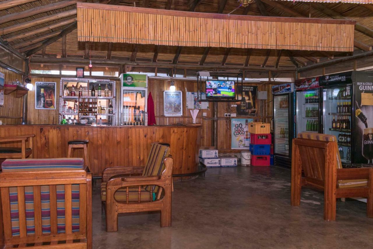 Rwenzori International Hotel كاسيزي المظهر الخارجي الصورة