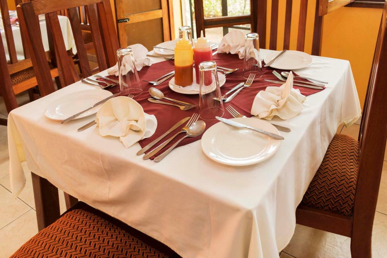Rwenzori International Hotel كاسيزي المظهر الخارجي الصورة