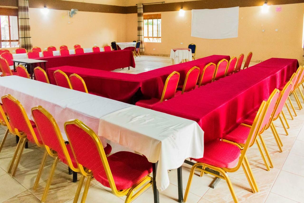 Rwenzori International Hotel كاسيزي المظهر الخارجي الصورة