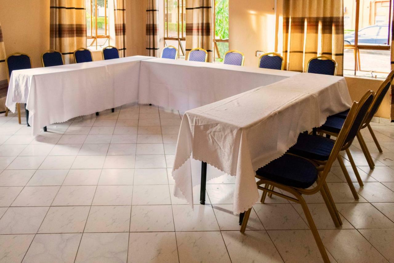 Rwenzori International Hotel كاسيزي المظهر الخارجي الصورة