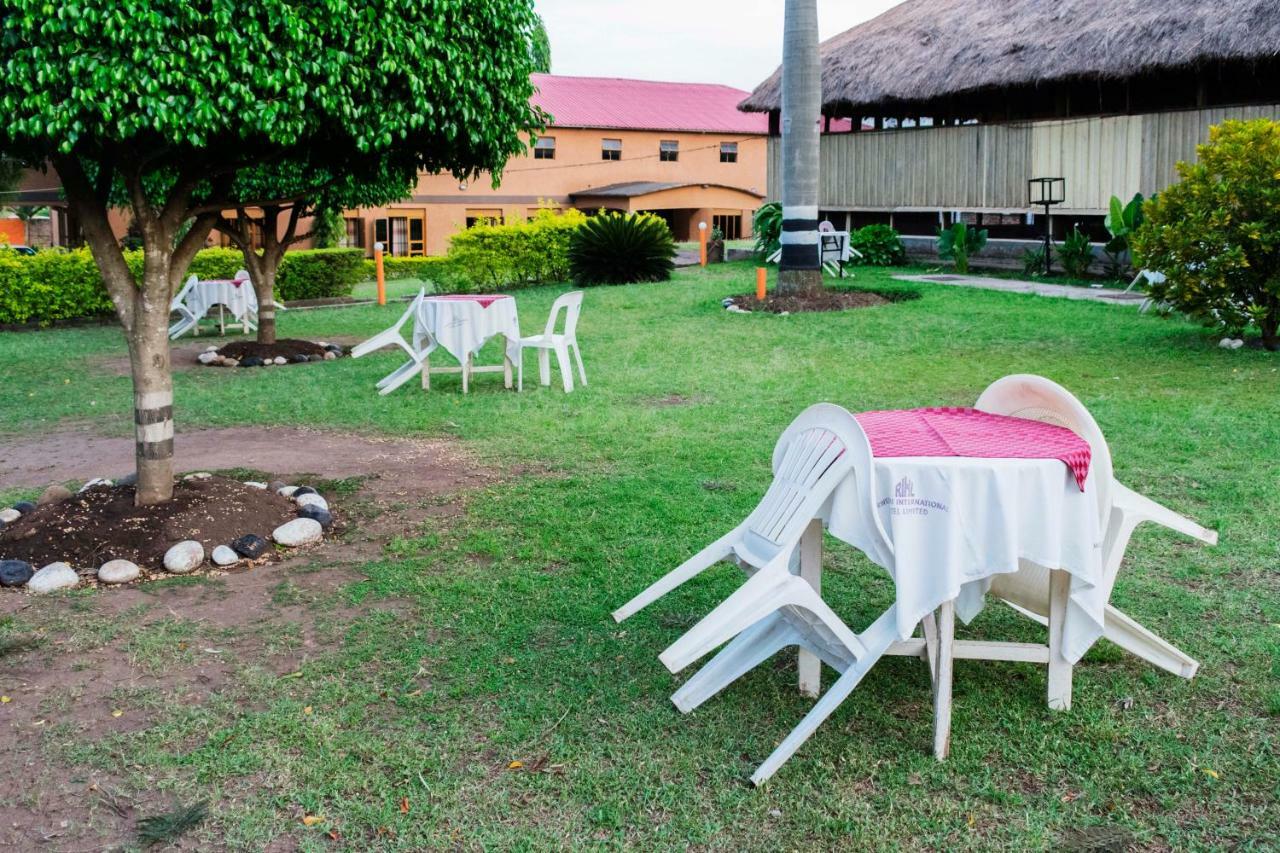 Rwenzori International Hotel كاسيزي المظهر الخارجي الصورة