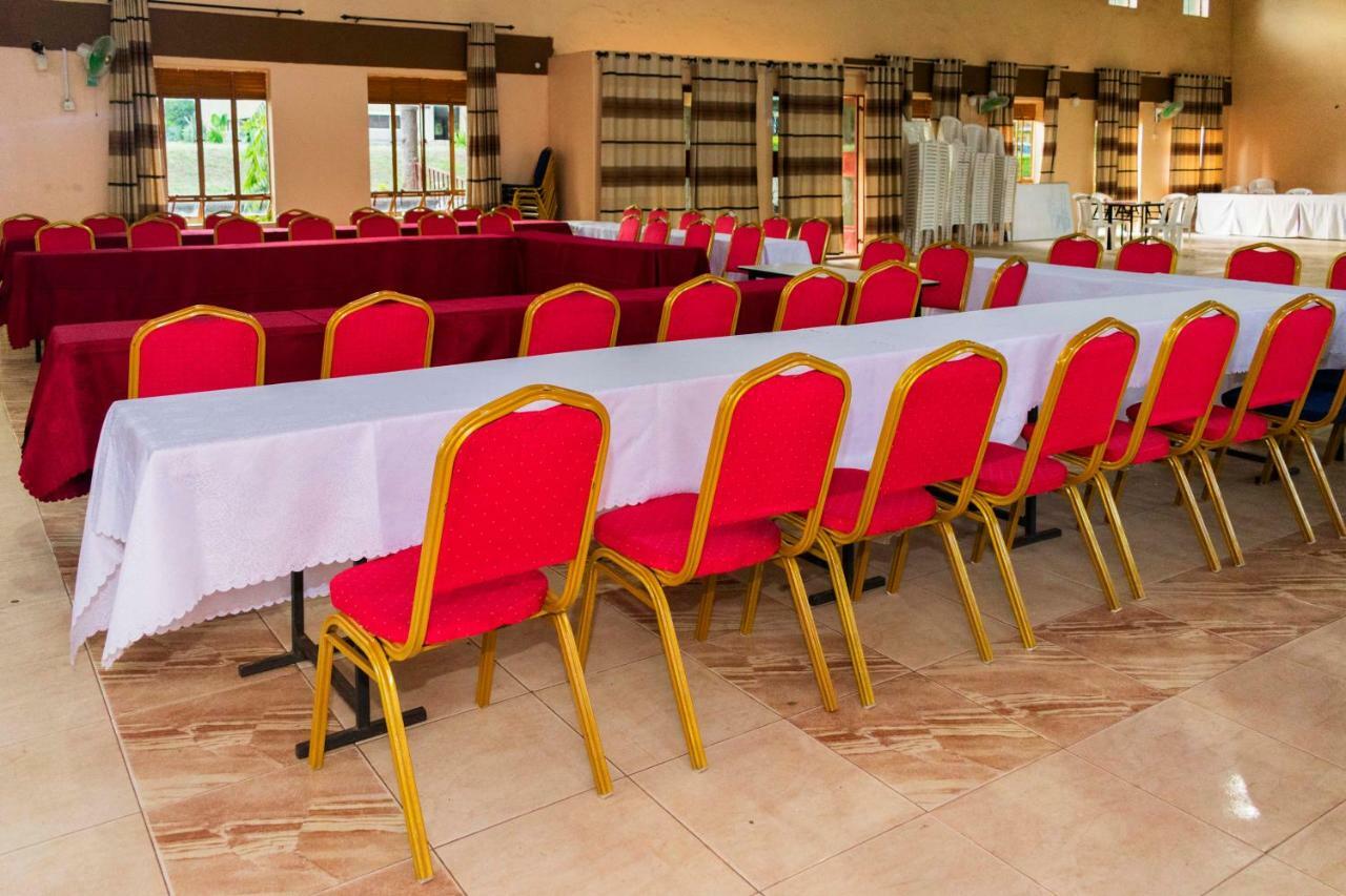 Rwenzori International Hotel كاسيزي المظهر الخارجي الصورة