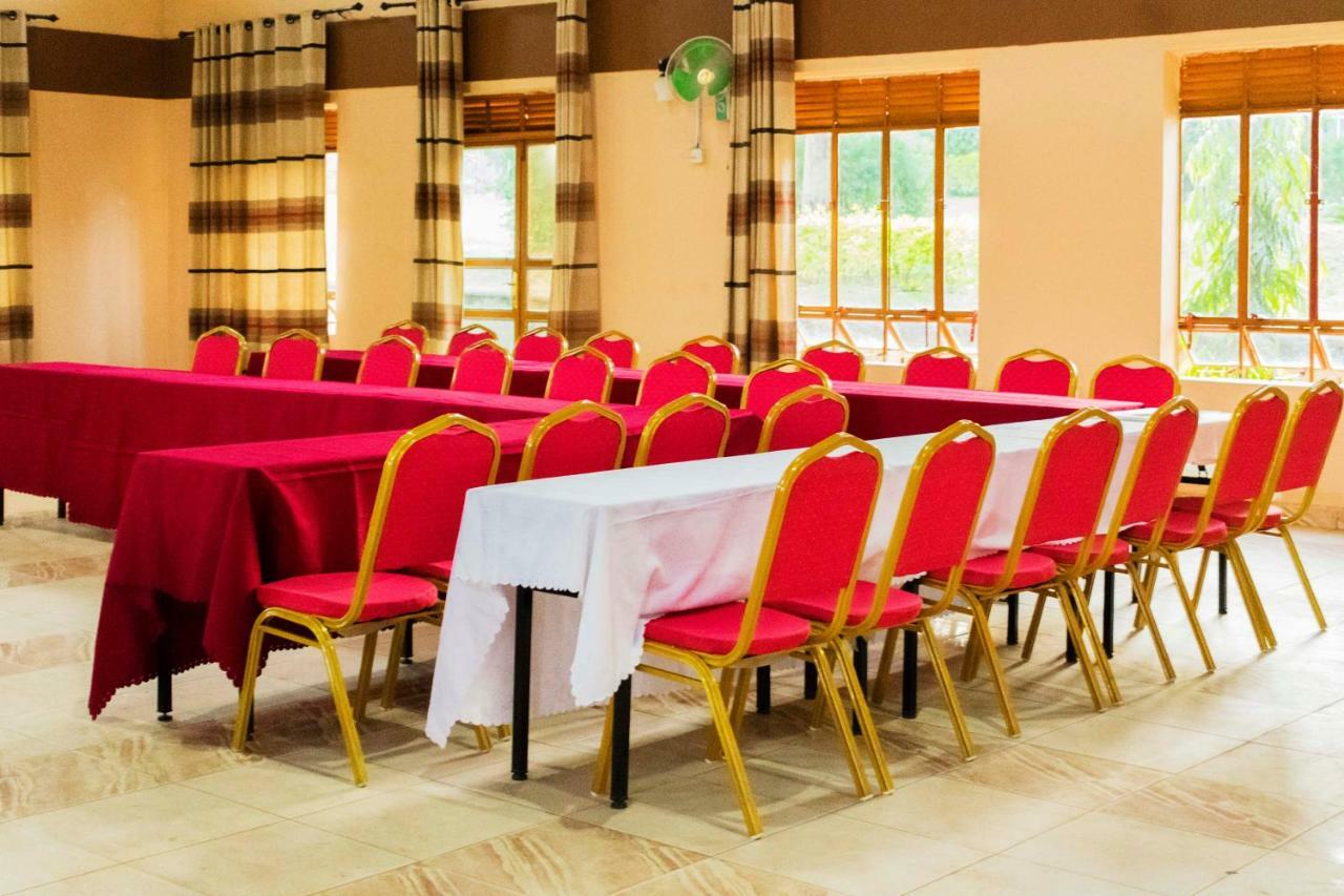 Rwenzori International Hotel كاسيزي المظهر الخارجي الصورة