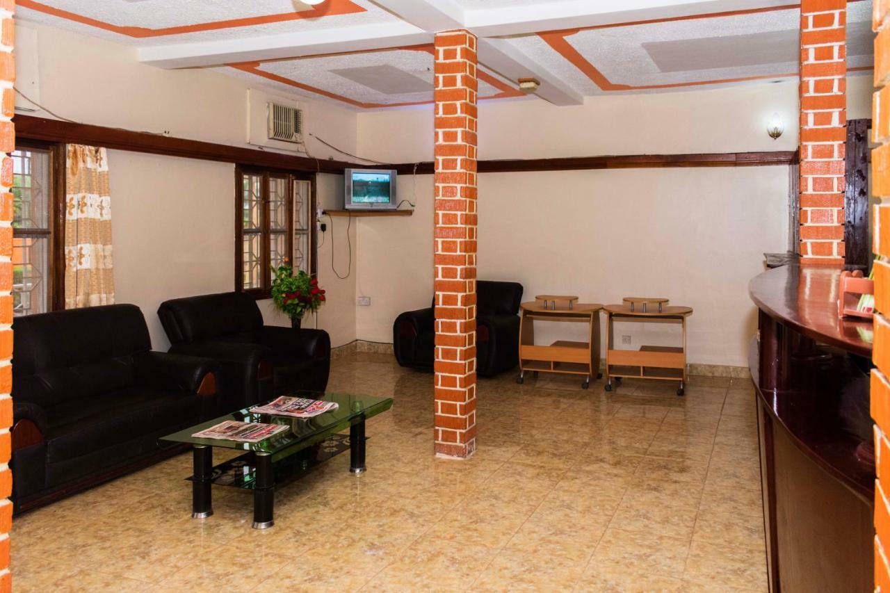 Rwenzori International Hotel كاسيزي المظهر الخارجي الصورة